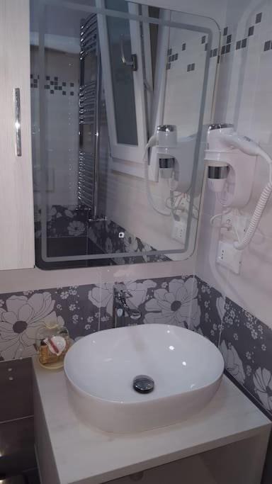 Martina'S House Hotel Порто Чезарео Екстериор снимка